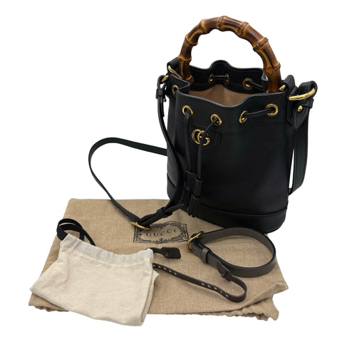 【中古】 GUCCI グッチ BAMBOO DIANA 2WAY DRAWSTRING BAG バンブー ダイアナ 2WAY巾着バッグ ショルダーバッグブラック レザー 中古 USED バッグ