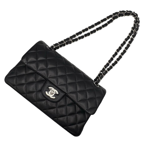 【中古】 CHANEL シャネル DOUBLE FLAP MATELASSE ダブルフラップマトラッセ ショルダーバッグ 31番台(2021年) ブラック ラムスキン 中古 USED バッグ
