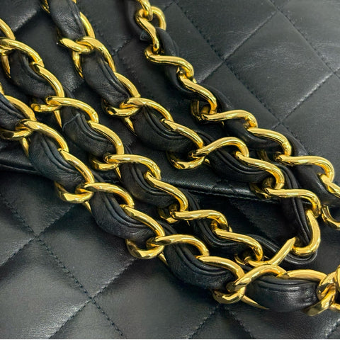 【中古】 CHANEL シャネル JUMBO CLASSIC FLAP デカマトラッセ ショルダーバッグ 3番台(1995年) ブラック ラムスキン ヴィンテージ 中古 USED バッグ