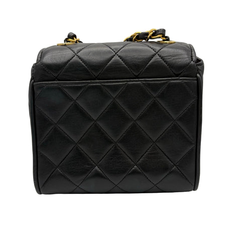 【中古】 CHANEL シャネル MATELASSE CHAINSHOULDERBAG チェーンショルダーバッグ ショルダーバッグ 2番台(1993-1994年) ブラック ラムスキン ヴィンテージ 中古 USED バッグ