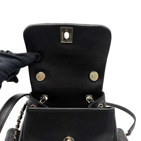 【未使用】 CHANEL シャネル SMALLBACKPACK マトラッセ スモールバックパック バックパック プレート(2021年～) ブラック キャビアスキン 未使用 NEW バッグ