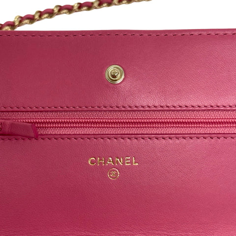 【中古】 CHANEL シャネル マトラッセ ダブルピース チェーンウォレット 長財布 ピンク ラムスキン ピンク系 ゴールド金具 22番台(2016年) ブランド財布 中古品