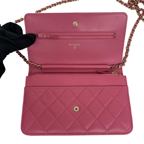 【中古】 CHANEL シャネル マトラッセ ダブルピース チェーンウォレット 長財布 ピンク ラムスキン ピンク系 ゴールド金具 22番台(2016年) ブランド財布 中古品
